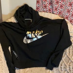 Nike loose fit crop sweatshirt